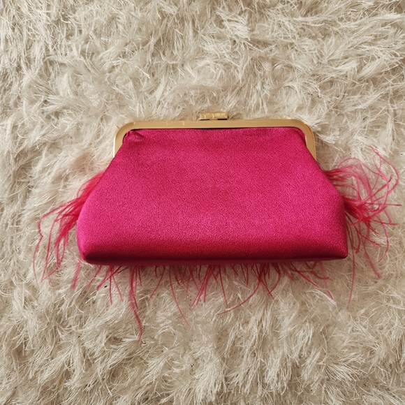 PARTY TIME Fuschia Feather Purse - Picture 5 of 12